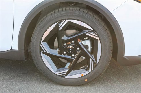 New 2025 Kia K4 EX image 12