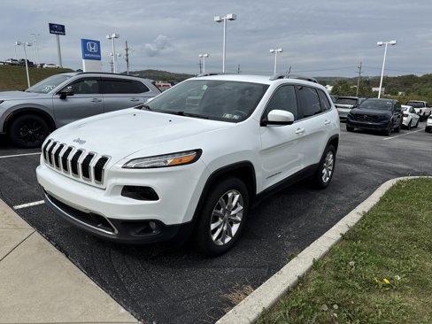 Used 2017 Jeep Cherokee Limited image 7
