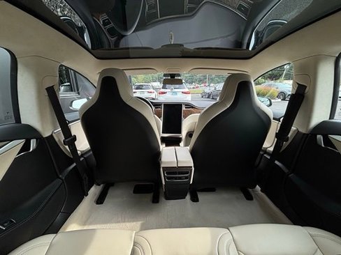 Used 2018 Tesla Model S 100D image 45