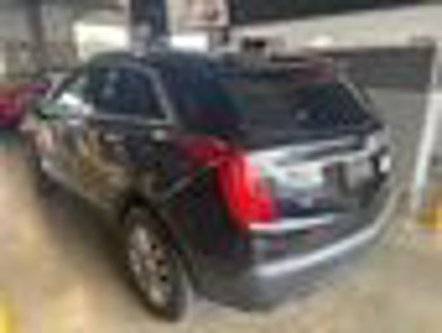 Used 2017 Cadillac XT5 Luxury image 2