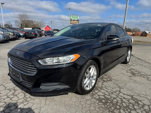 Used 2013 Ford Fusion SE image 1