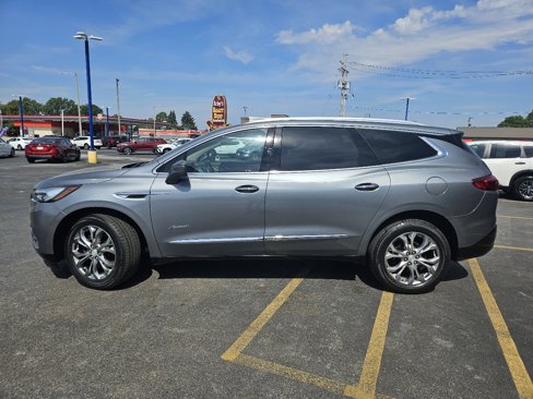 Used 2018 Buick Enclave Avenir w/ LPO, Cargo Package image 2