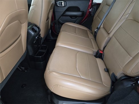 Used 2022 Jeep Wrangler Unlimited Sahara w/ Cold Weather Group image 5