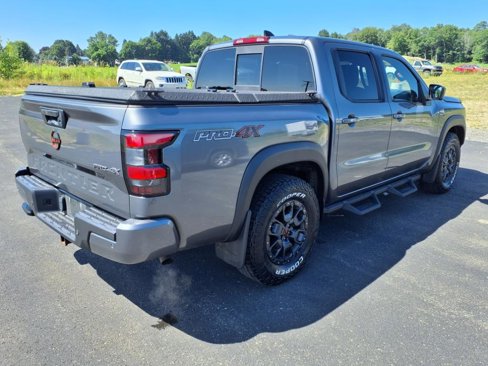 Used 2022 Nissan Frontier PRO-4X image 5