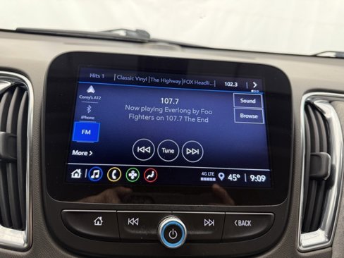 Used 2021 Chevrolet Malibu LT image 19