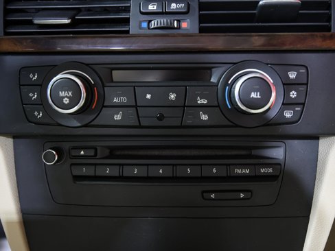 Used 2011 BMW 328i Convertible image 21