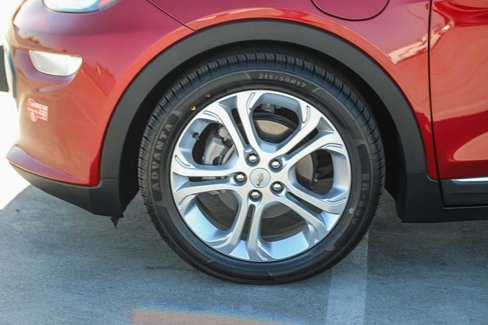 Used 2018 Chevrolet Bolt LT image 9