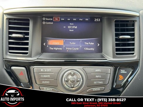 Used 2017 Nissan Pathfinder SV image 29