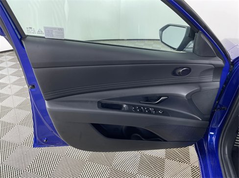 New 2025 Hyundai Elantra Sport w/ Cargo Package image 13