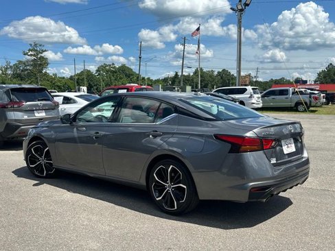 Used 2024 Nissan Altima 2.5 SR image 9