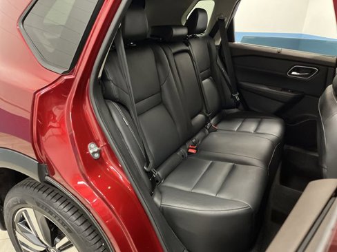 Used 2021 Nissan Rogue SL image 32