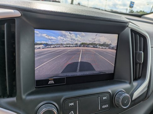 Used 2024 GMC Terrain SLT image 23