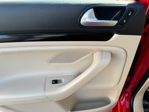 Used 2013 Volkswagen Jetta SE image 13