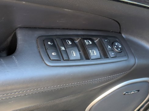 Used 2018 Jeep Grand Cherokee High Altitude image 12