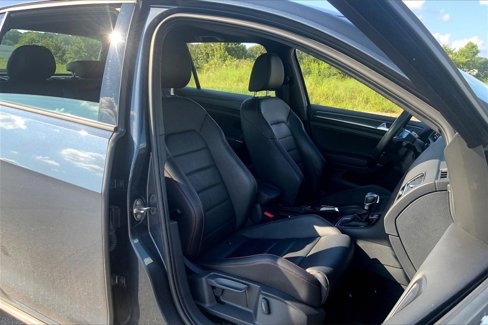 Used 2020 Volkswagen GTI SE image 8