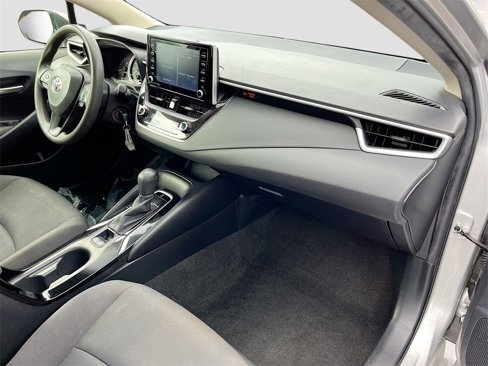Used 2020 Toyota Corolla LE image 24