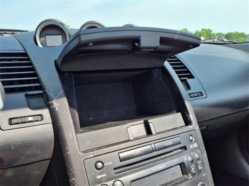 Used 2006 Nissan 350Z Touring image 24