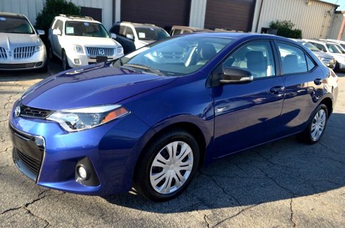 Used 2016 Toyota Corolla S Premium image 3