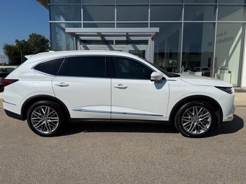 Used 2023 Acura MDX SH-AWD w/ Advance Package image 2