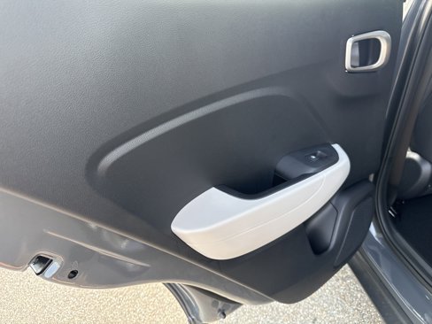 New 2025 Hyundai Venue SEL image 12