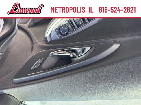 Used 2023 Chevrolet Malibu LT image 13