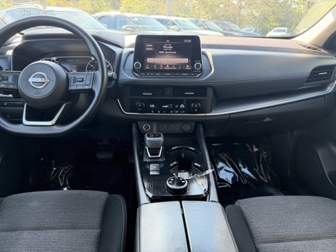 Used 2023 Nissan Rogue SV image 13