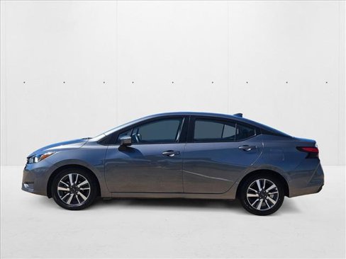 Used 2023 Nissan Versa SV image 8