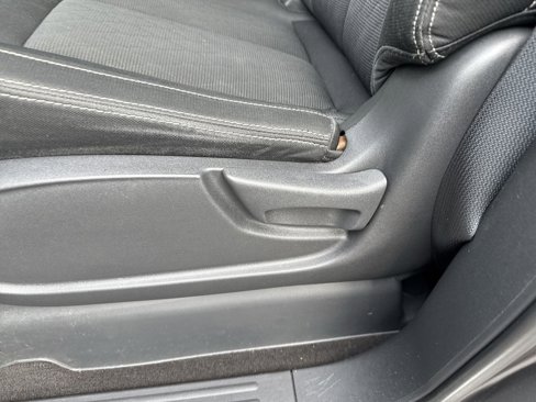 Used 2018 Nissan Titan SV image 20