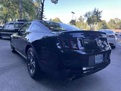 Used 2014 Ford Mustang Premium image 5