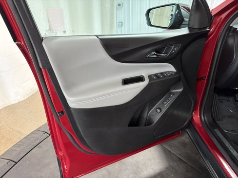 Used 2019 Chevrolet Equinox Premier image 4
