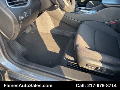 Used 2023 Chevrolet Malibu LT image 98