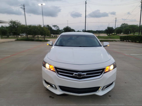 Used 2016 Chevrolet Impala LT image 2