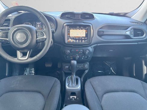 Used 2023 Jeep Renegade Latitude image 11