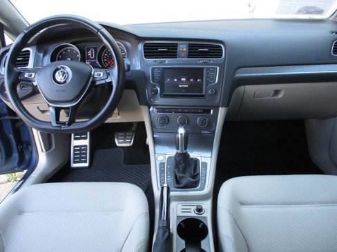 Used 2017 Volkswagen Golf Alltrack SE image 57
