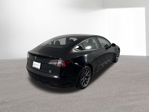 Used 2021 Tesla Model 3 Standard Range Plus image 43
