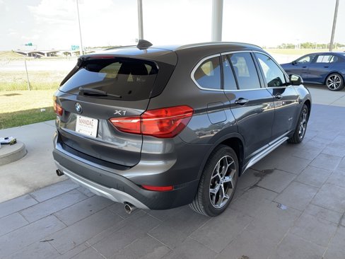 Used 2018 BMW X1 sDrive28i image 5