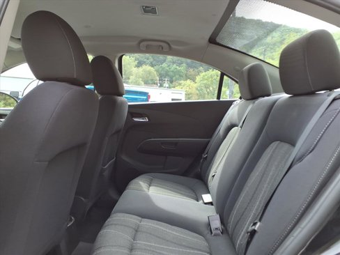 Used 2015 Chevrolet Sonic LT image 16
