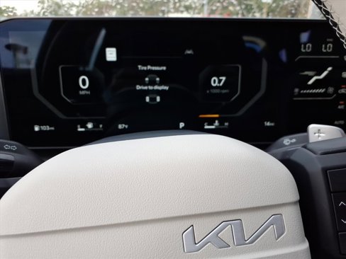 New 2025 Kia K4 GT-Line image 17