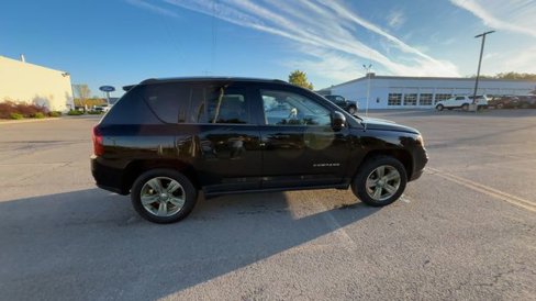 Used 2015 Jeep Compass High Altitude image 10