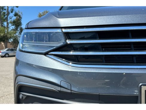 Used 2024 Volkswagen Tiguan S image 8