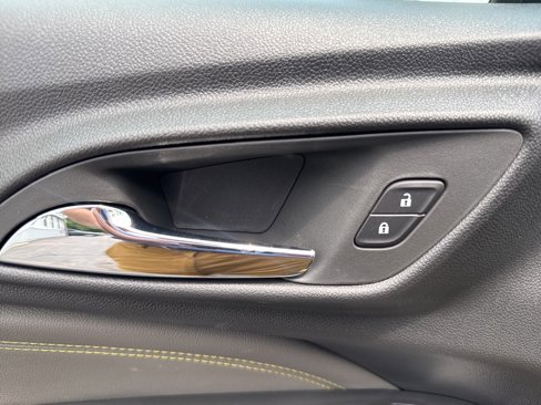 New 2025 Chevrolet Trax ACTIV image 27