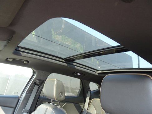 Used 2019 Chevrolet Blazer Premier w/ Sun and Wheels Package image 12