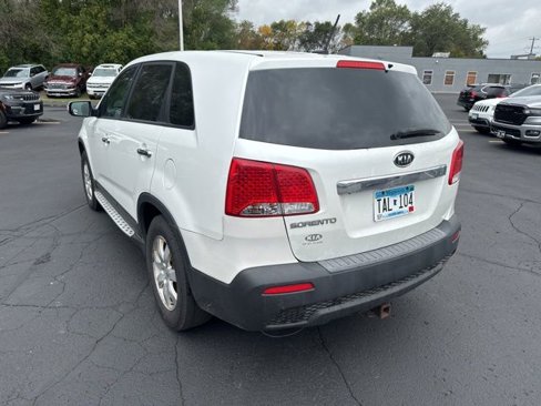 Used 2012 Kia Sorento LX image 7