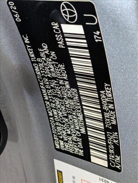 Used 2020 Toyota C-HR LE image 23