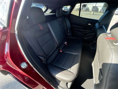 New 2025 Chevrolet Trax RS w/ Sunroof Package image 26