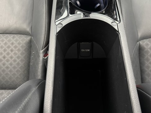 Used 2020 Toyota C-HR Limited image 31