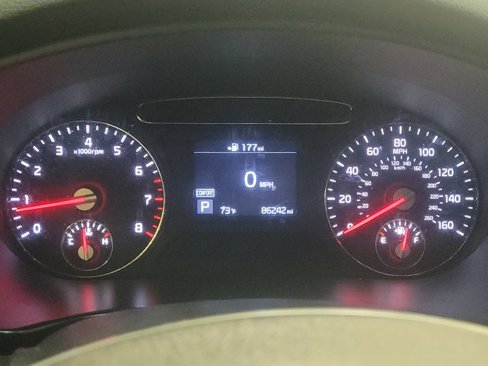 Used 2019 Kia Sorento S image 23