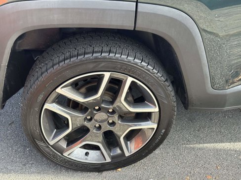 Used 2021 Jeep Renegade Sport image 9
