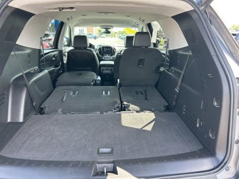 Used 2020 Chevrolet Traverse LT image 34