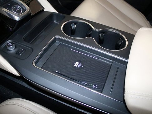 Used 2025 Acura MDX w/ Technology Package image 26